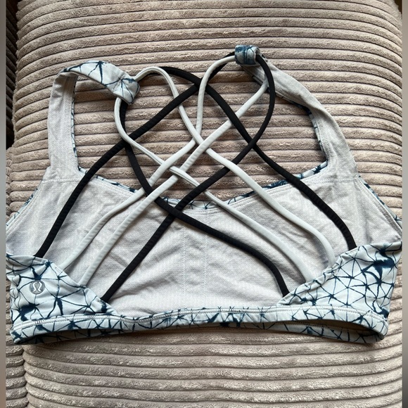 Lululemon Free To Be Wild Bra Size 10 - Picture 4 of 10